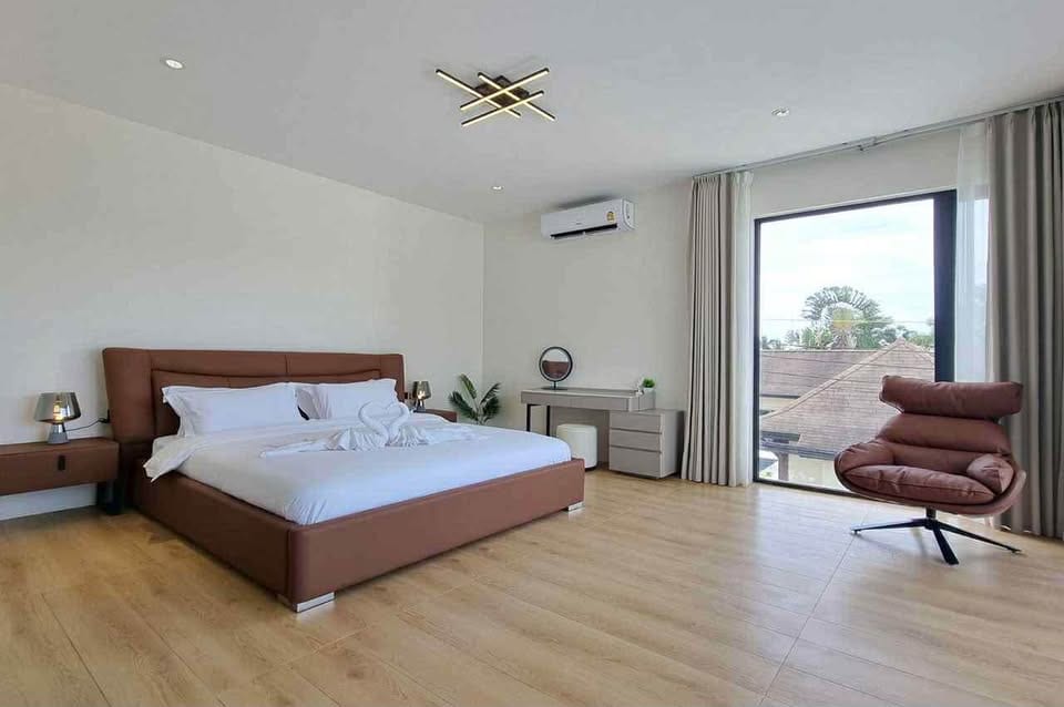 New Four-Bedroom Pool Villa — Nai Harn, Rawai 8