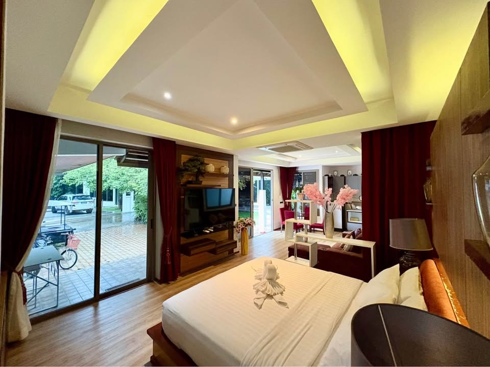 Two-Bedroom Private Villa for Short-Term Rent — Rawai 4