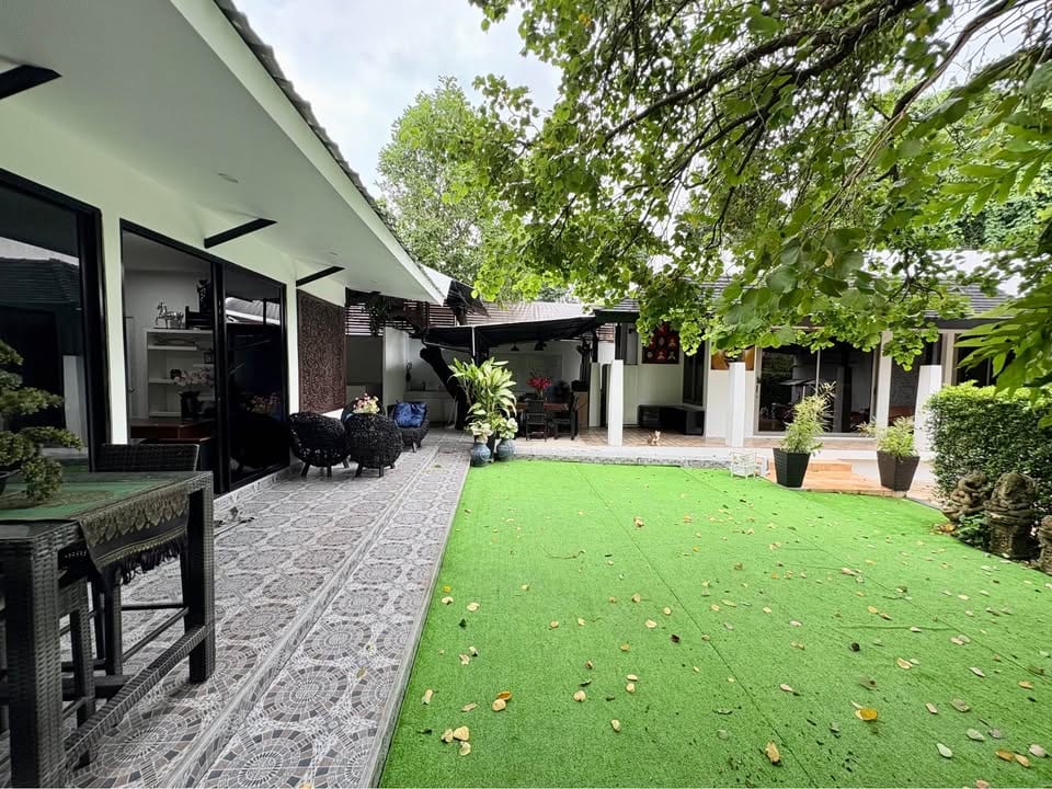 Two-Bedroom Private Villa for Short-Term Rent — Rawai 6
