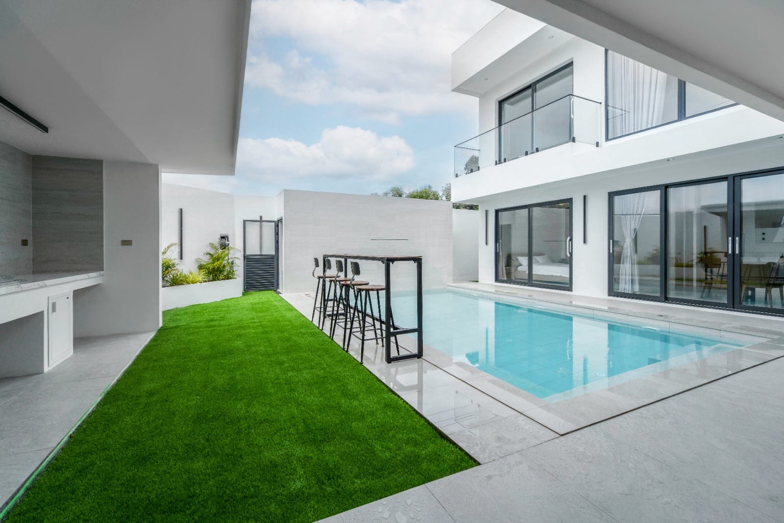 4-Bedroom Villa — Nai Harn 31