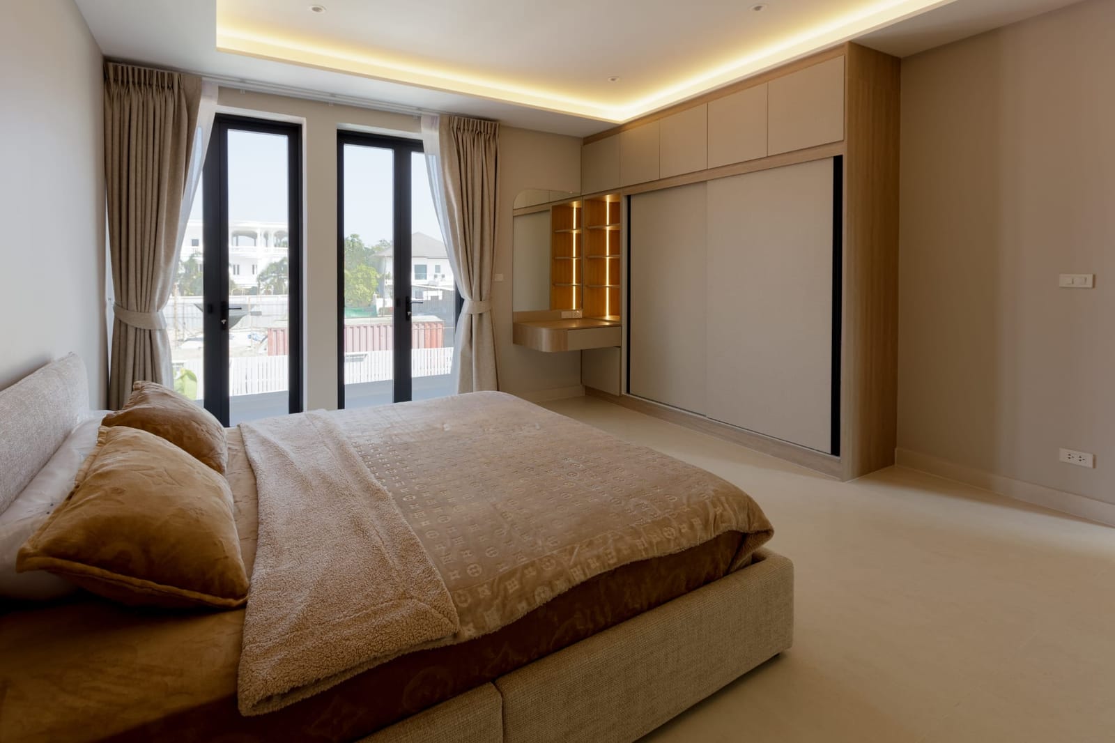 4-Bedroom Villa — Rawai 10