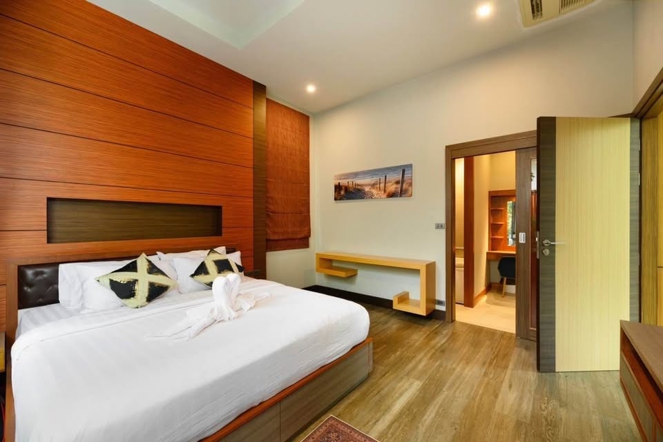 Renovated Pool Villa — Central Rawai 7