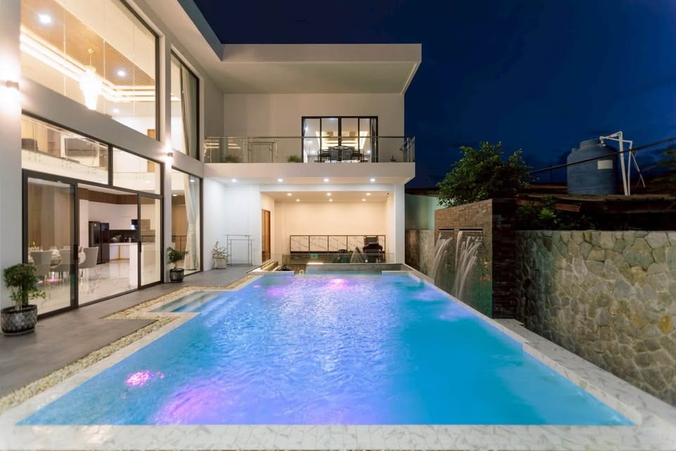 Five-Bedroom Pool Villa — Rawai 8