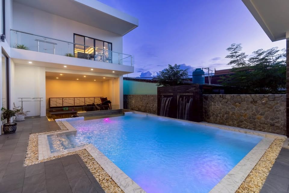 Five-Bedroom Pool Villa — Rawai 9