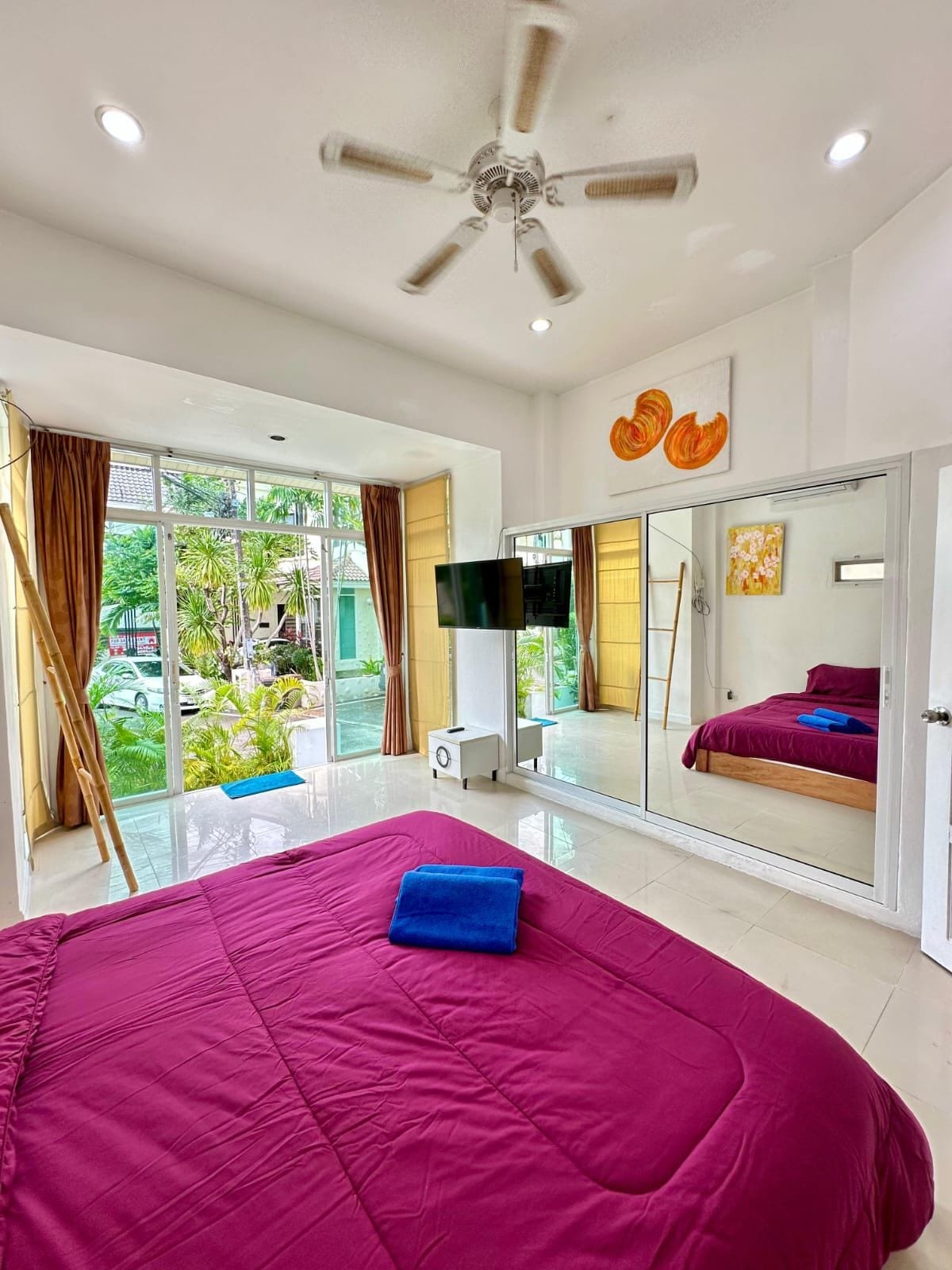 Four-Bedroom Pool Villa in a Gated Village — Rawai 5