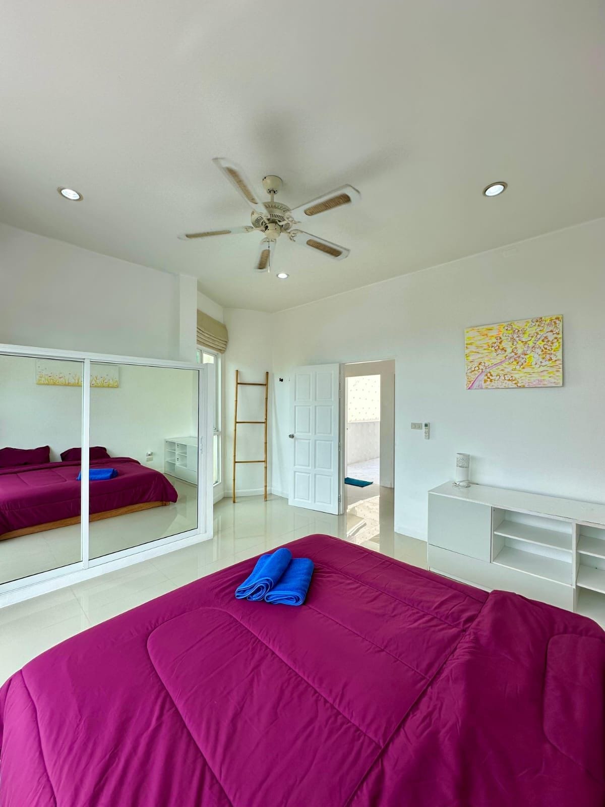 Four-Bedroom Pool Villa in a Gated Village — Rawai 6