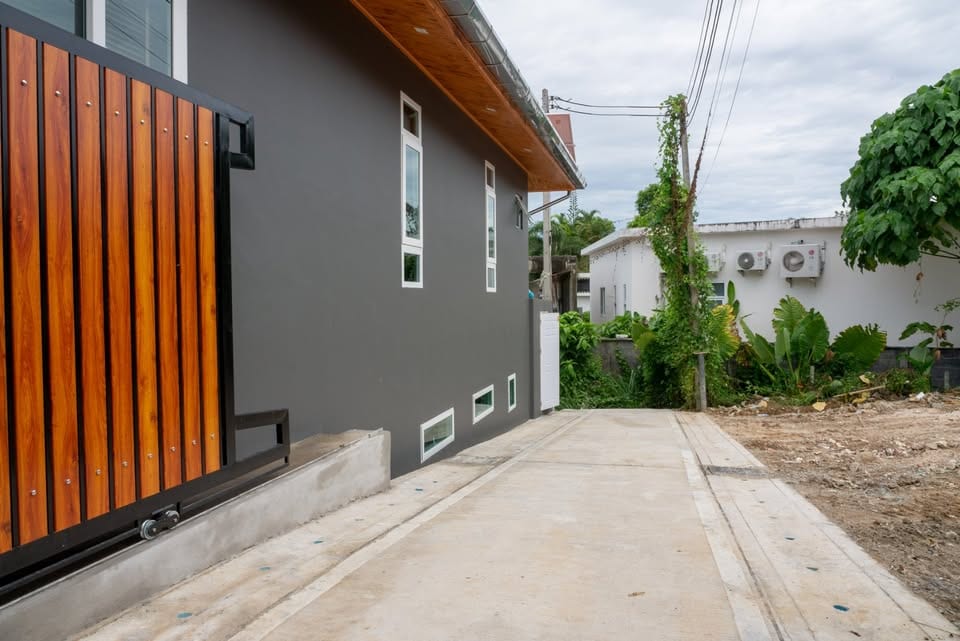 Smart-Home Villa with Solar — Rawai