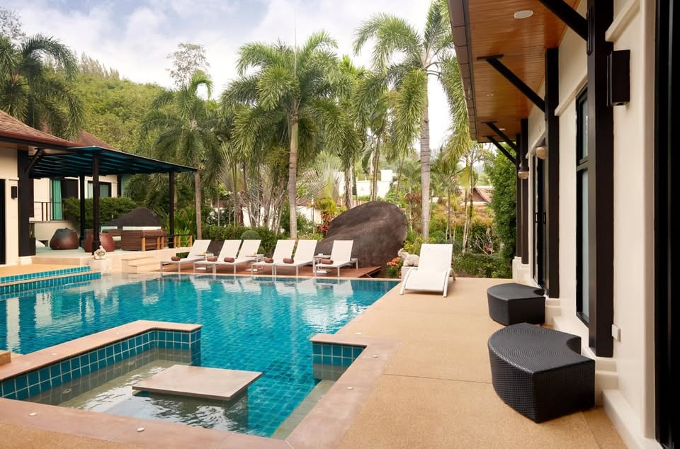 Eight-Bedroom Estate Villa — Nai Harn 11