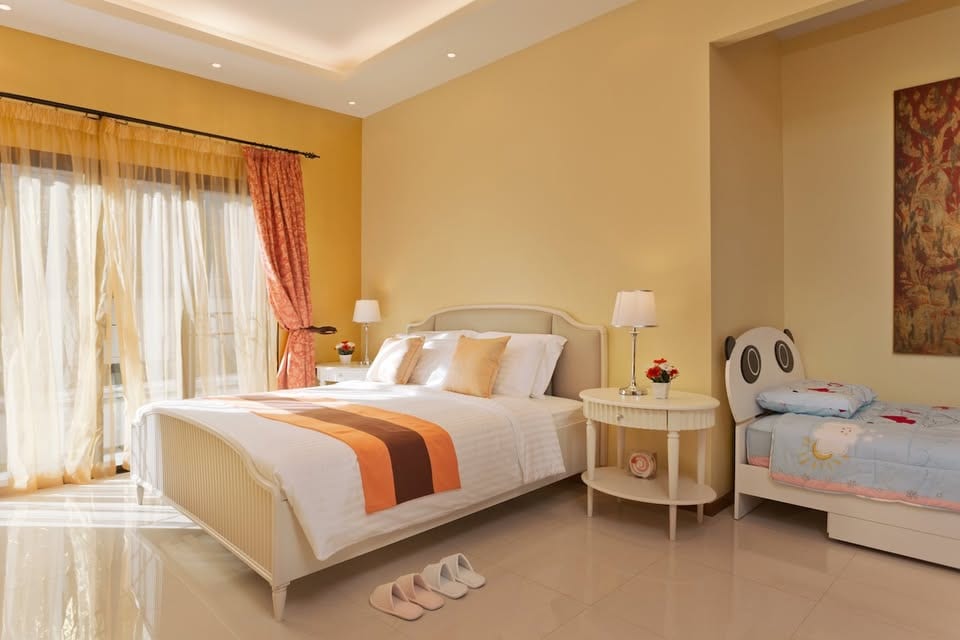 Eight-Bedroom Estate Villa — Nai Harn 13