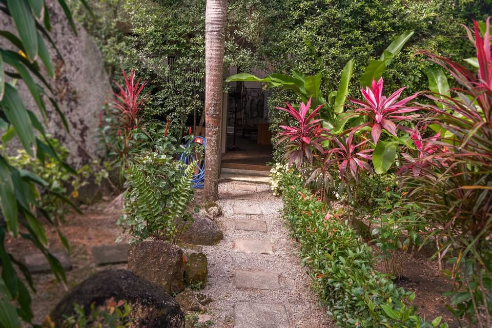 Eight-Bedroom Estate Villa — Nai Harn 9