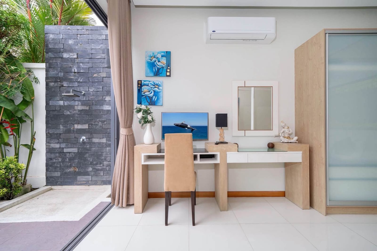 3-Bedroom Villa for Sale in Rawai, Phuket — interior view