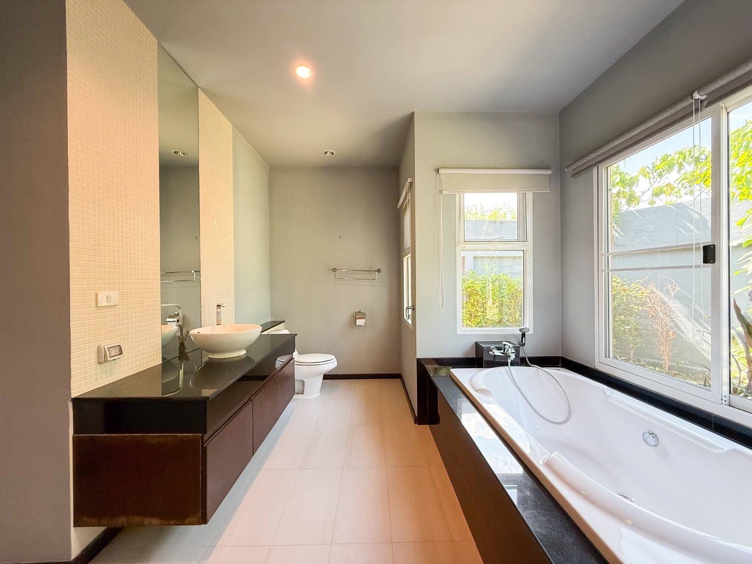 Resort-Style Tropical Pool Villa — Koh Kaew 5