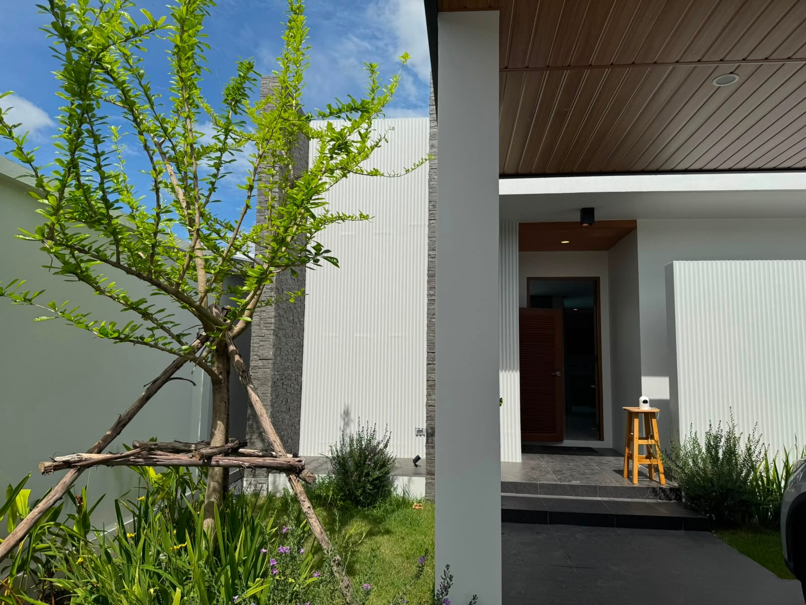 5-Bedroom Pool Villa for Rent — Saiyuan, Rawai 10