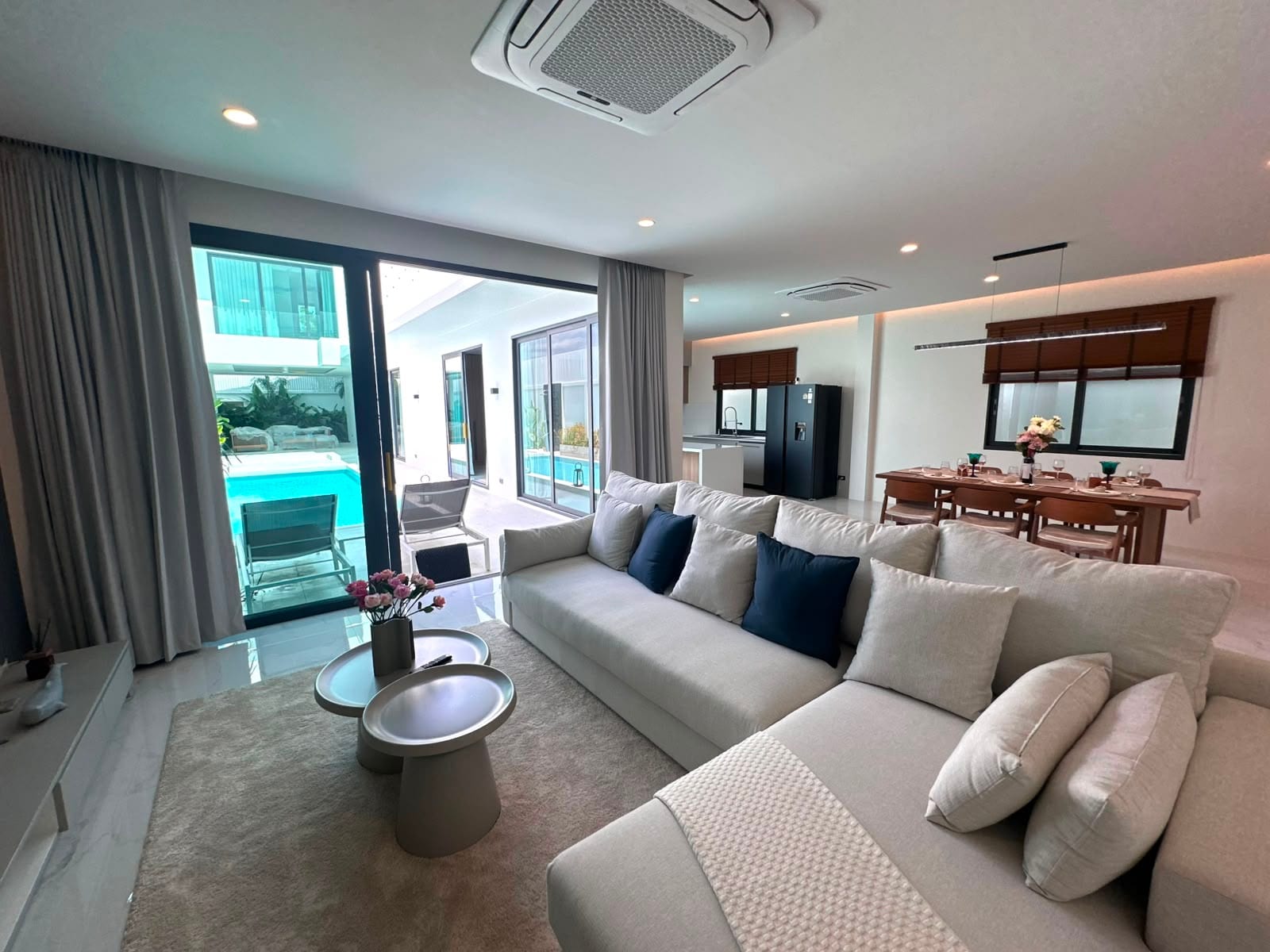5-Bedroom Pool Villa for Rent — Saiyuan, Rawai 4