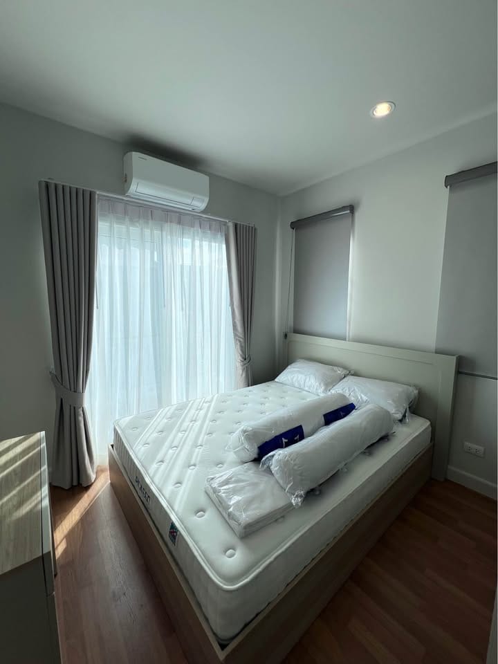 4-Bedroom House with Shared Pool & Gym at Anasiri, Thalang 11