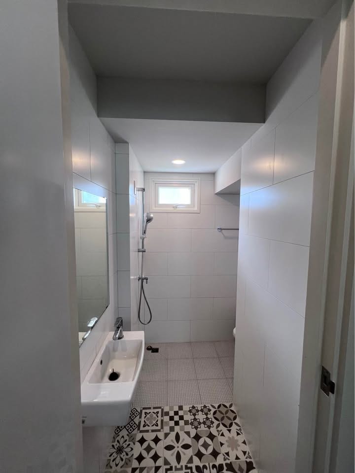 4-Bedroom House with Shared Pool & Gym at Anasiri, Thalang 13