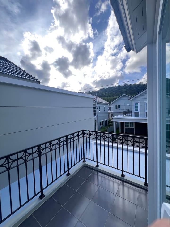 4-Bedroom House with Shared Pool & Gym at Anasiri, Thalang 20
