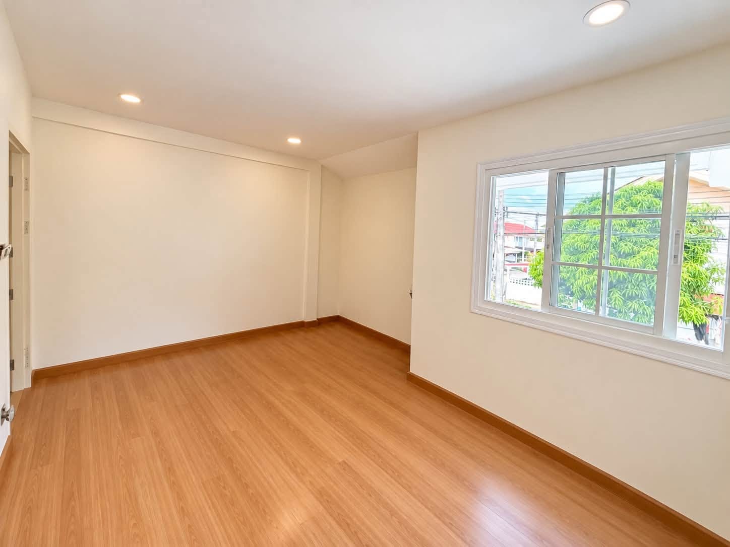 3-Bedroom House for Sale in Thalang, Phuket — interior view