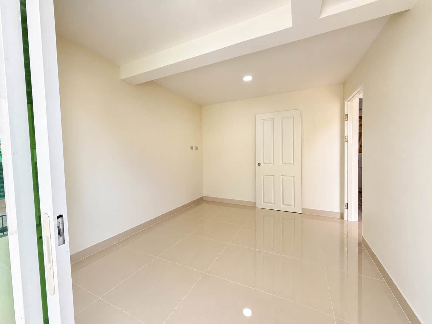 3-Bedroom House for Sale in Thalang, Phuket — interior view