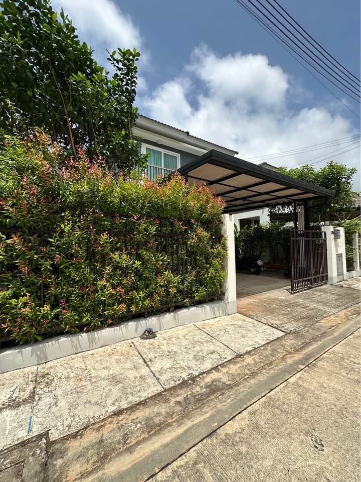 3-Bedroom Family Home in Supalai Bella, Thalang 8