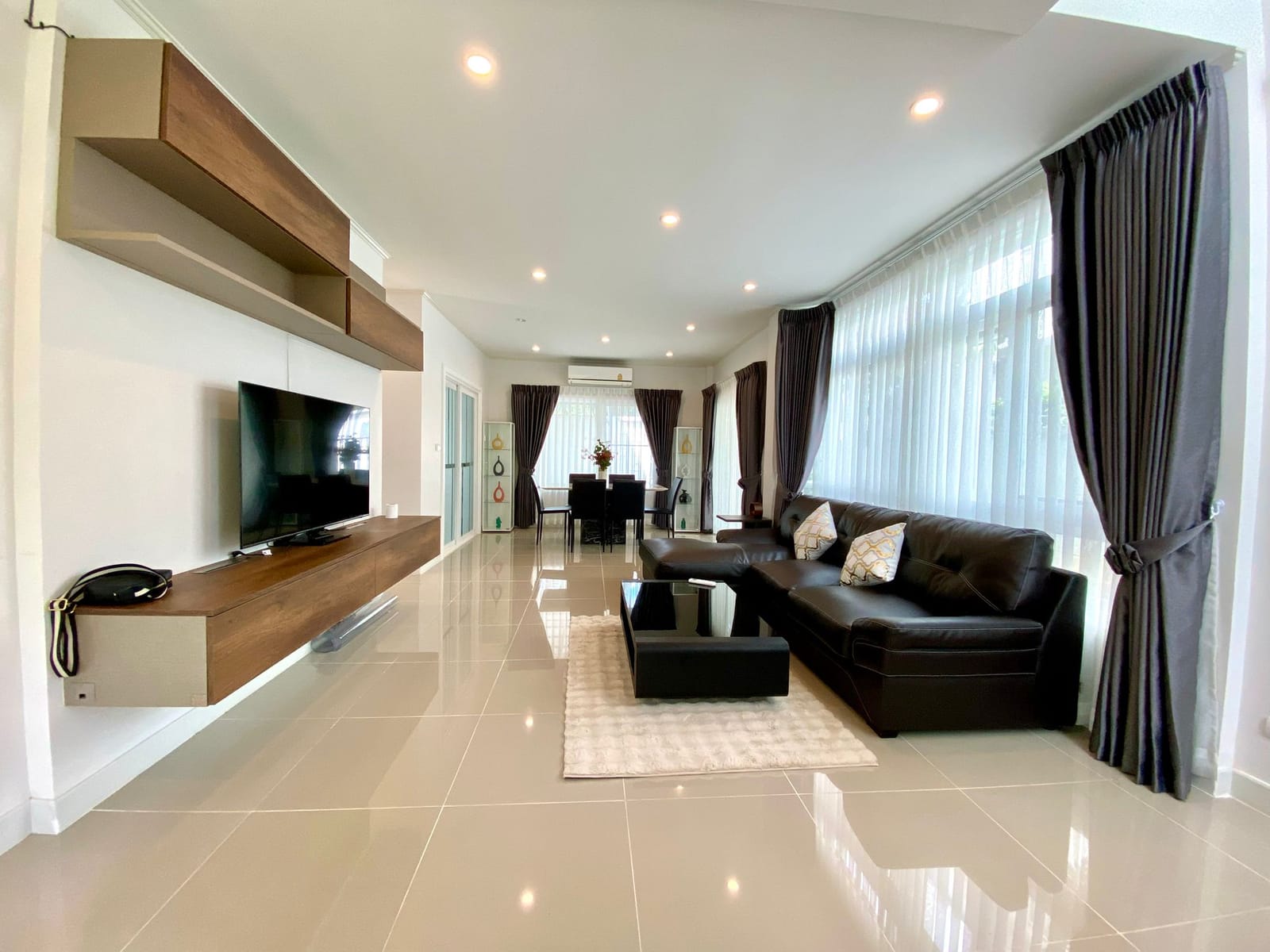 Large 5-Bedroom House for Rent in Thalang, 5 Minutes to UWC 2