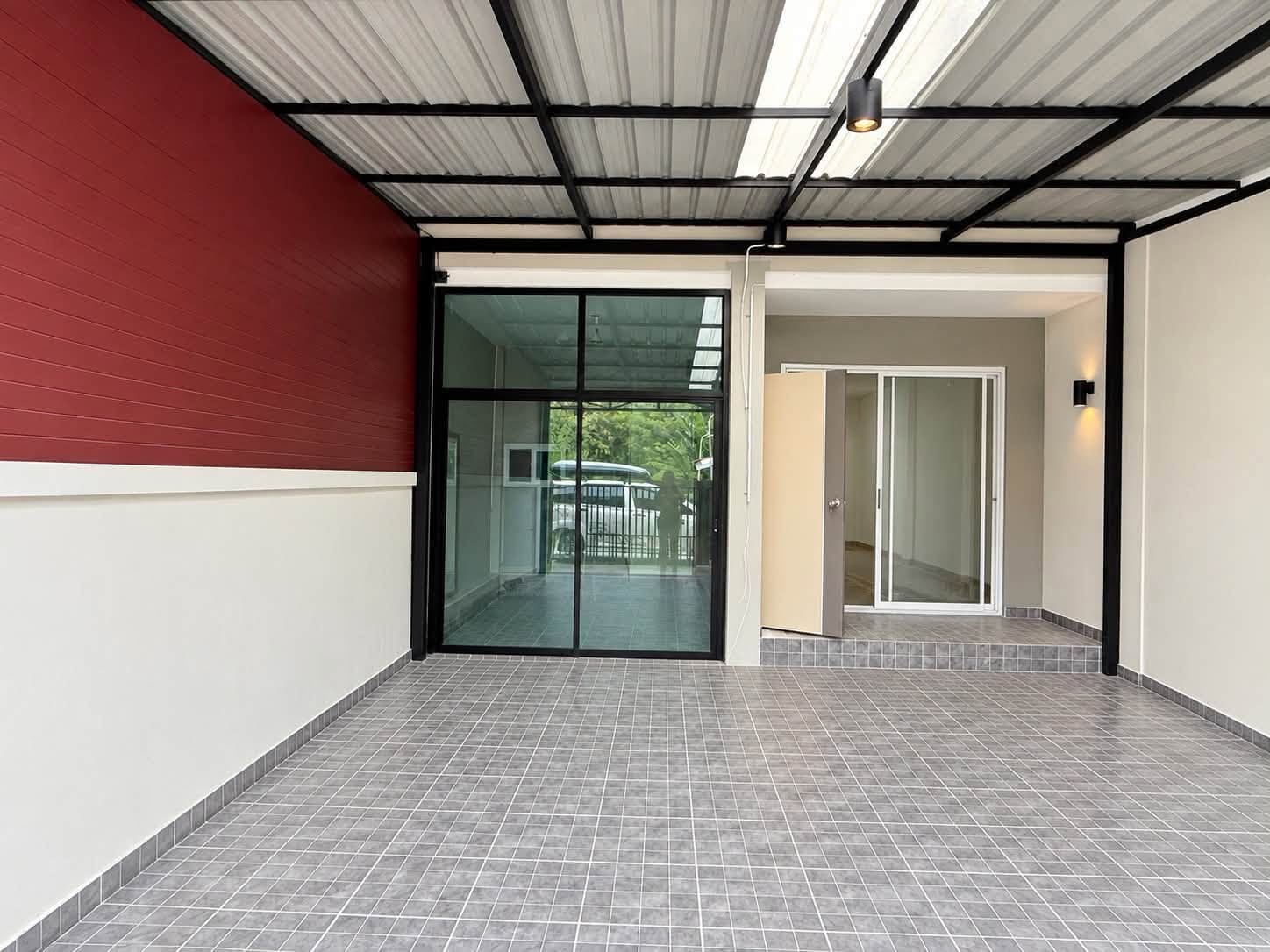3-Bedroom Townhouse for Sale in Thalang, Phuket — interior view