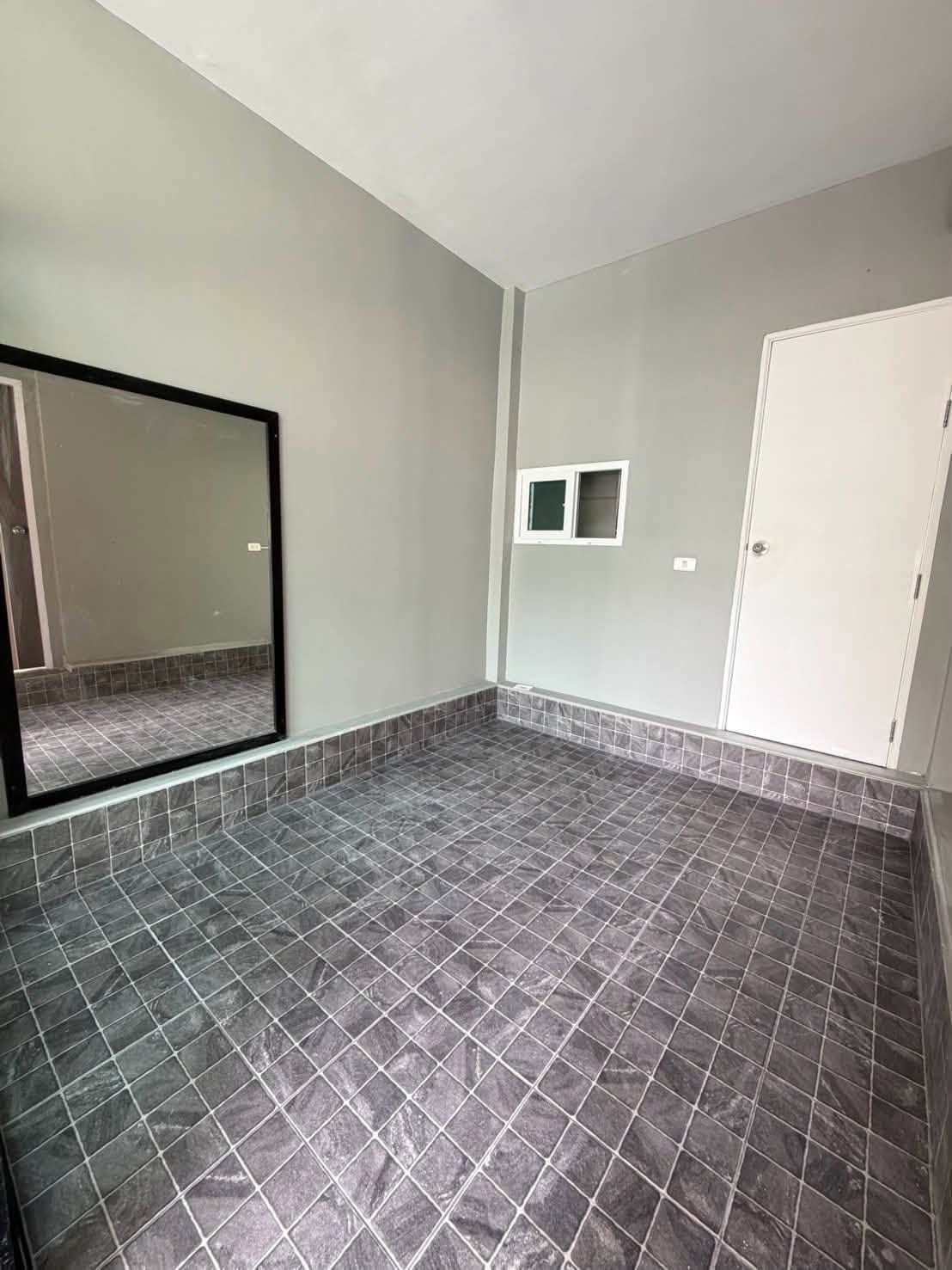 3-Bedroom Townhouse for Sale in Thalang, Phuket — interior view