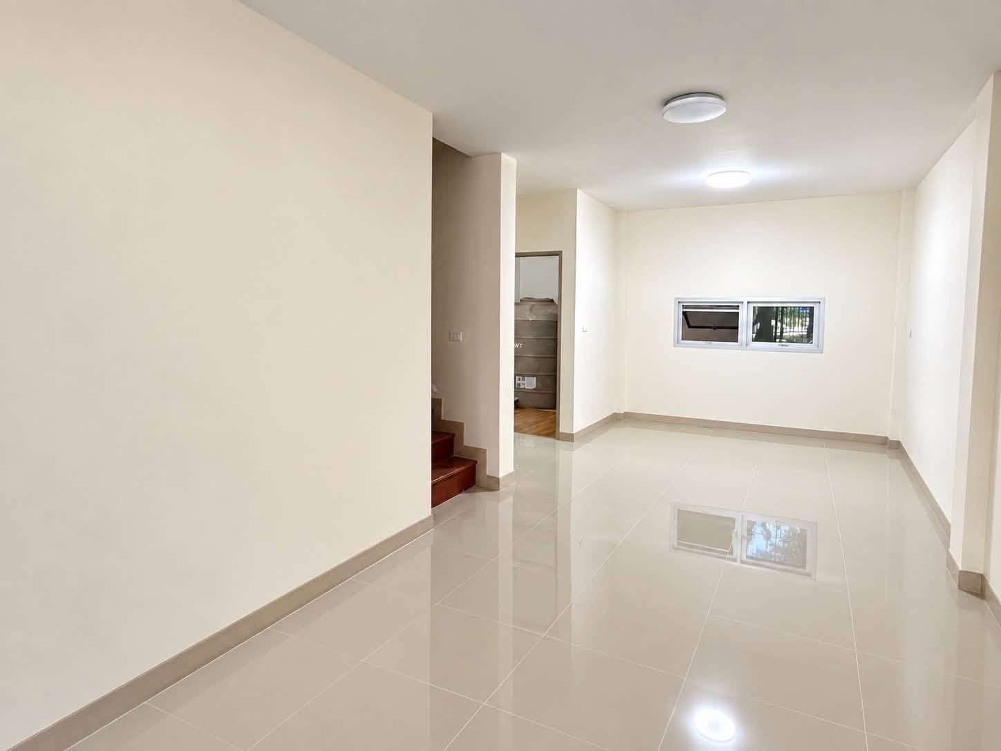 3-Bedroom Townhouse for Sale in Thalang, Phuket — interior view