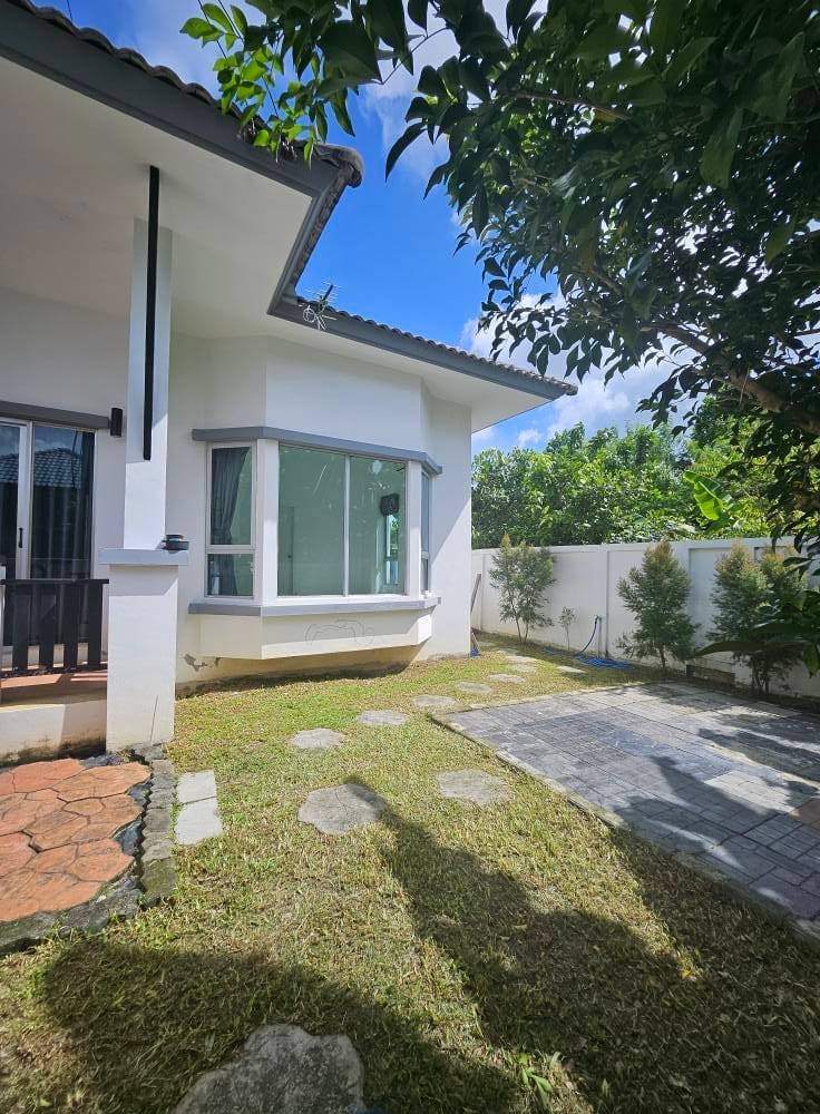 Three-Bedroom Unfurnished House Minutes from Robinson — Thalang