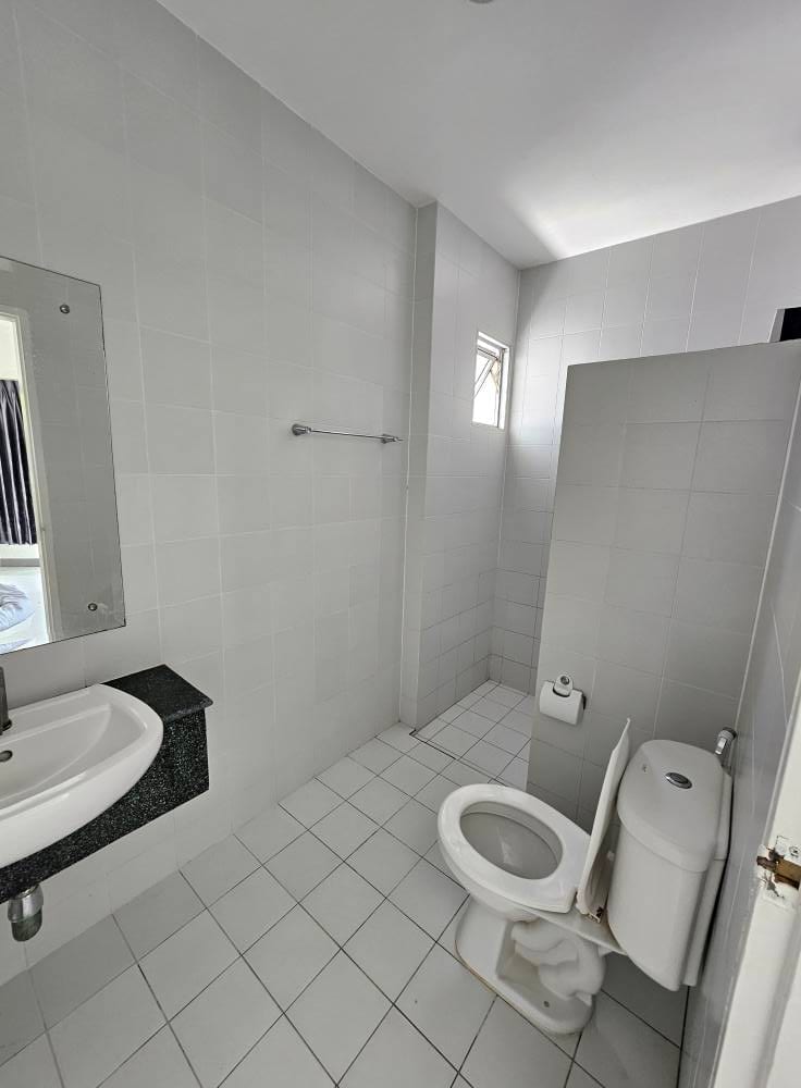 Three-Bedroom Unfurnished House Minutes from Robinson — Thalang 11