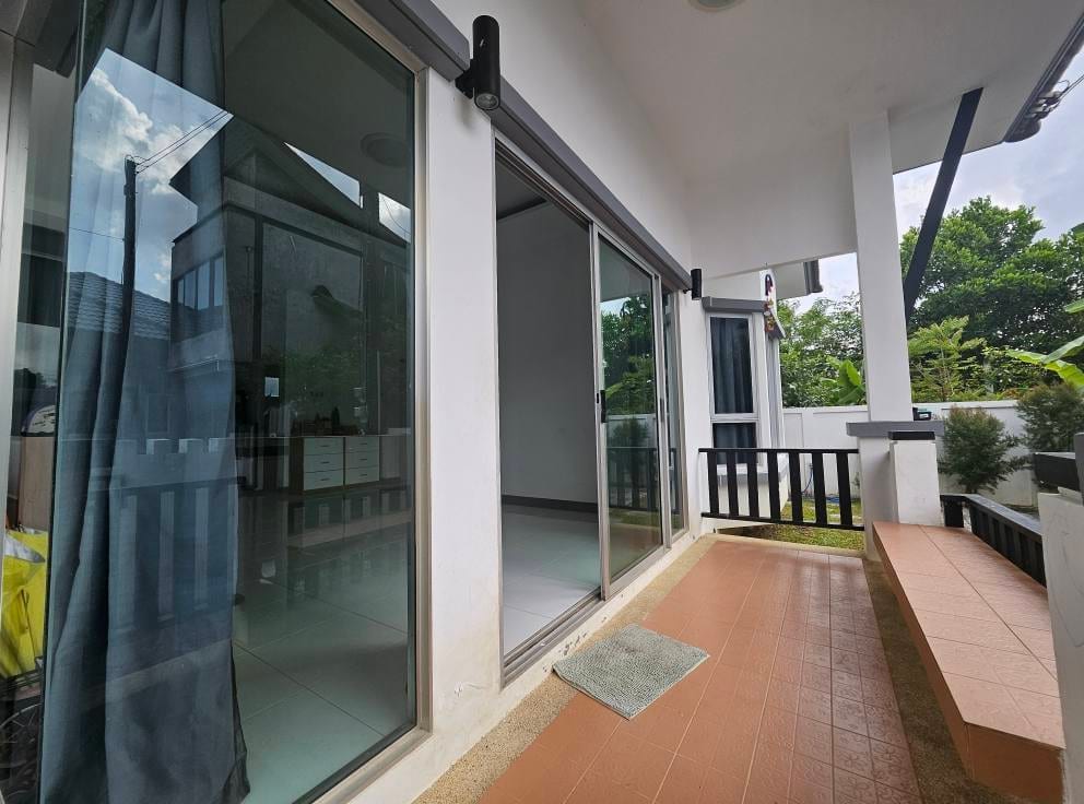Three-Bedroom Unfurnished House Minutes from Robinson — Thalang 2