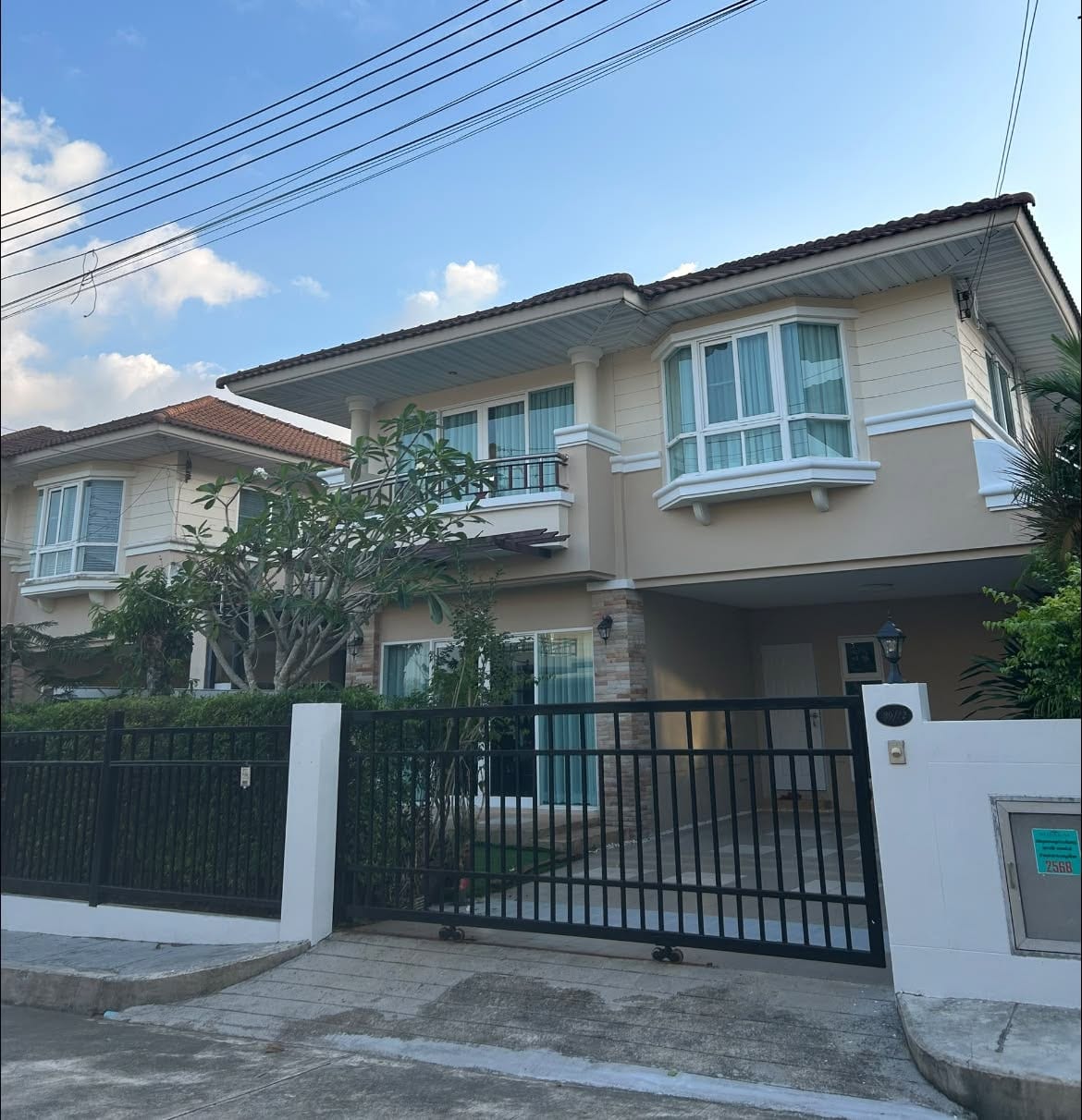 Three-Bedroom House — Supalai Essence, Anusawari