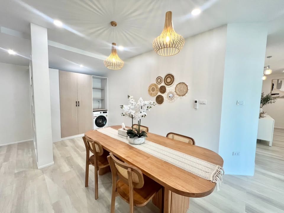 Stylish 3-Bedroom House with Office and Bathtub in Thalang 12