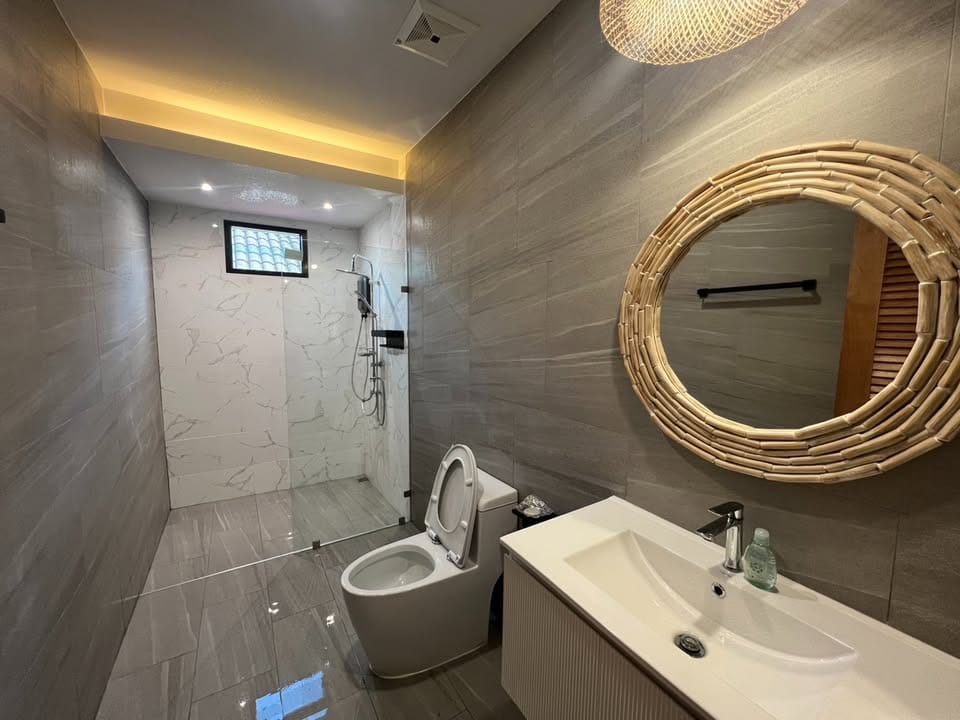 Stylish 3-Bedroom House with Office and Bathtub in Thalang 13