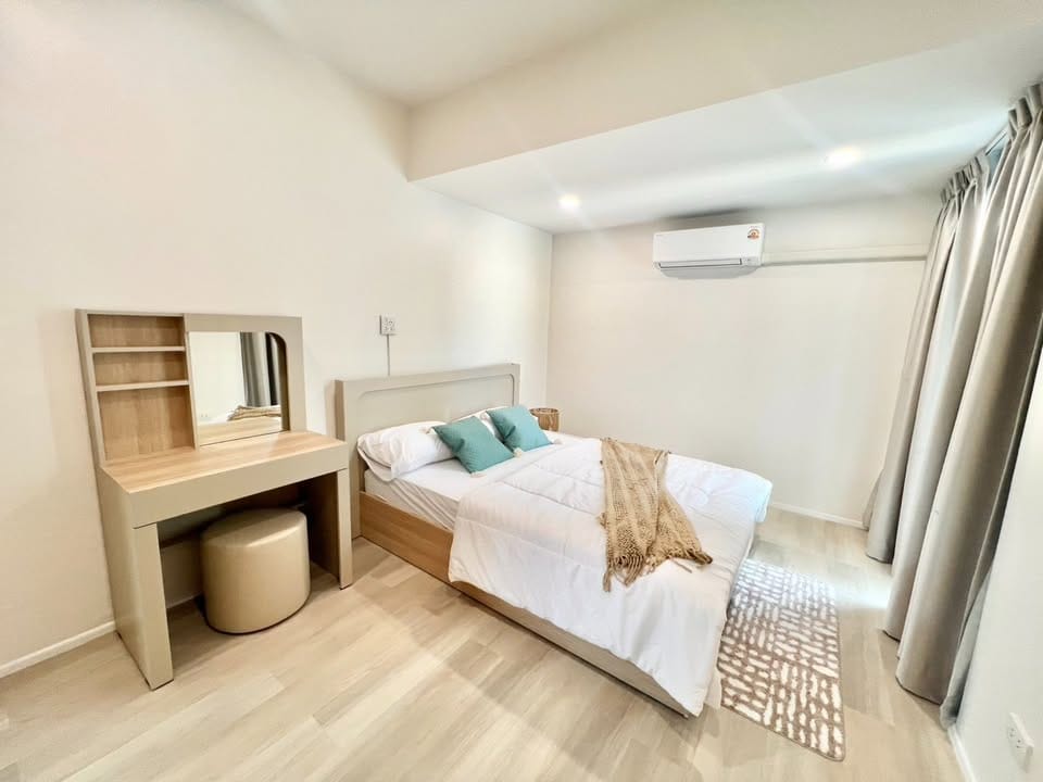 Stylish 3-Bedroom House with Office and Bathtub in Thalang 14