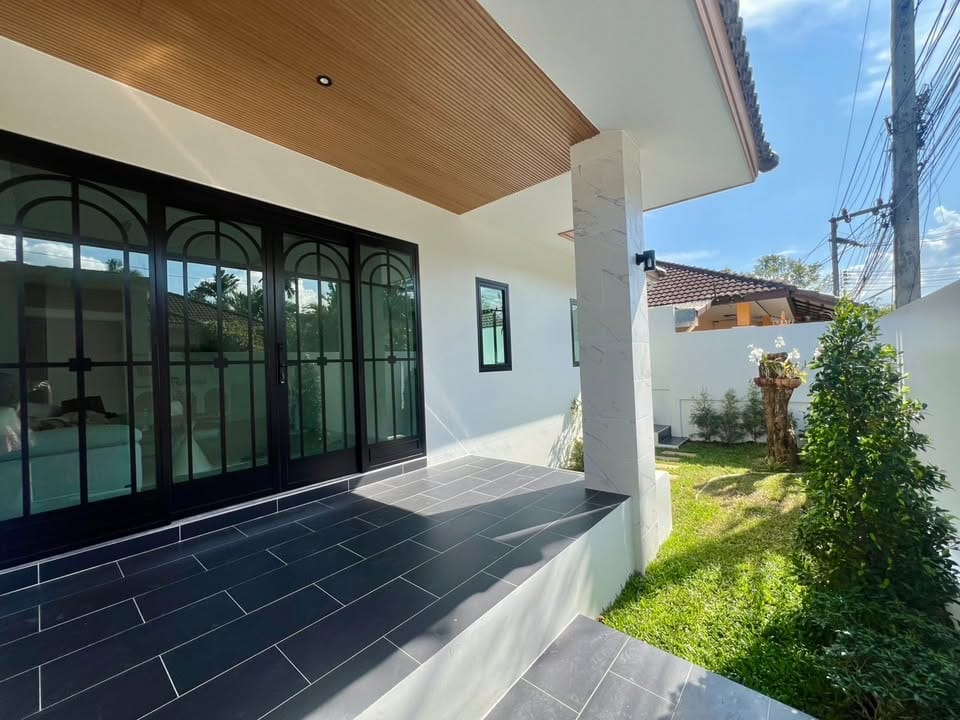 Stylish 3-Bedroom House with Office and Bathtub in Thalang 22