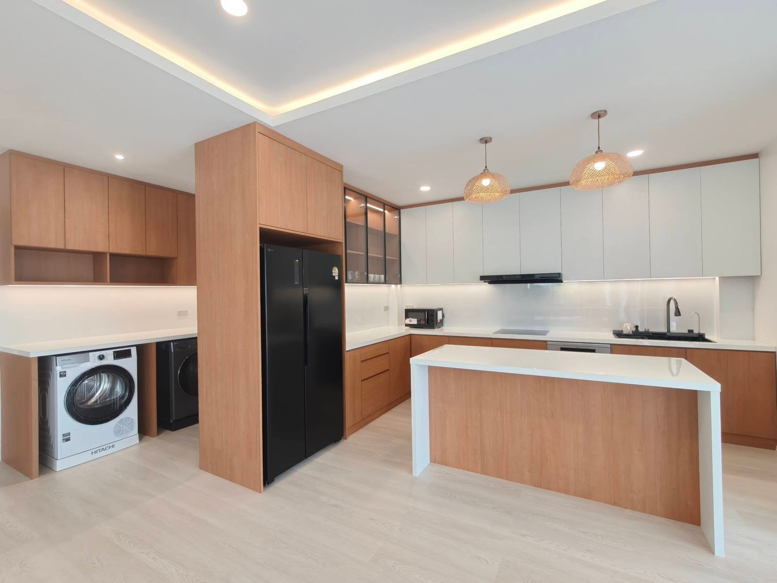 4-Bedroom Villa for Rent in Thalang, Phuket — interior view