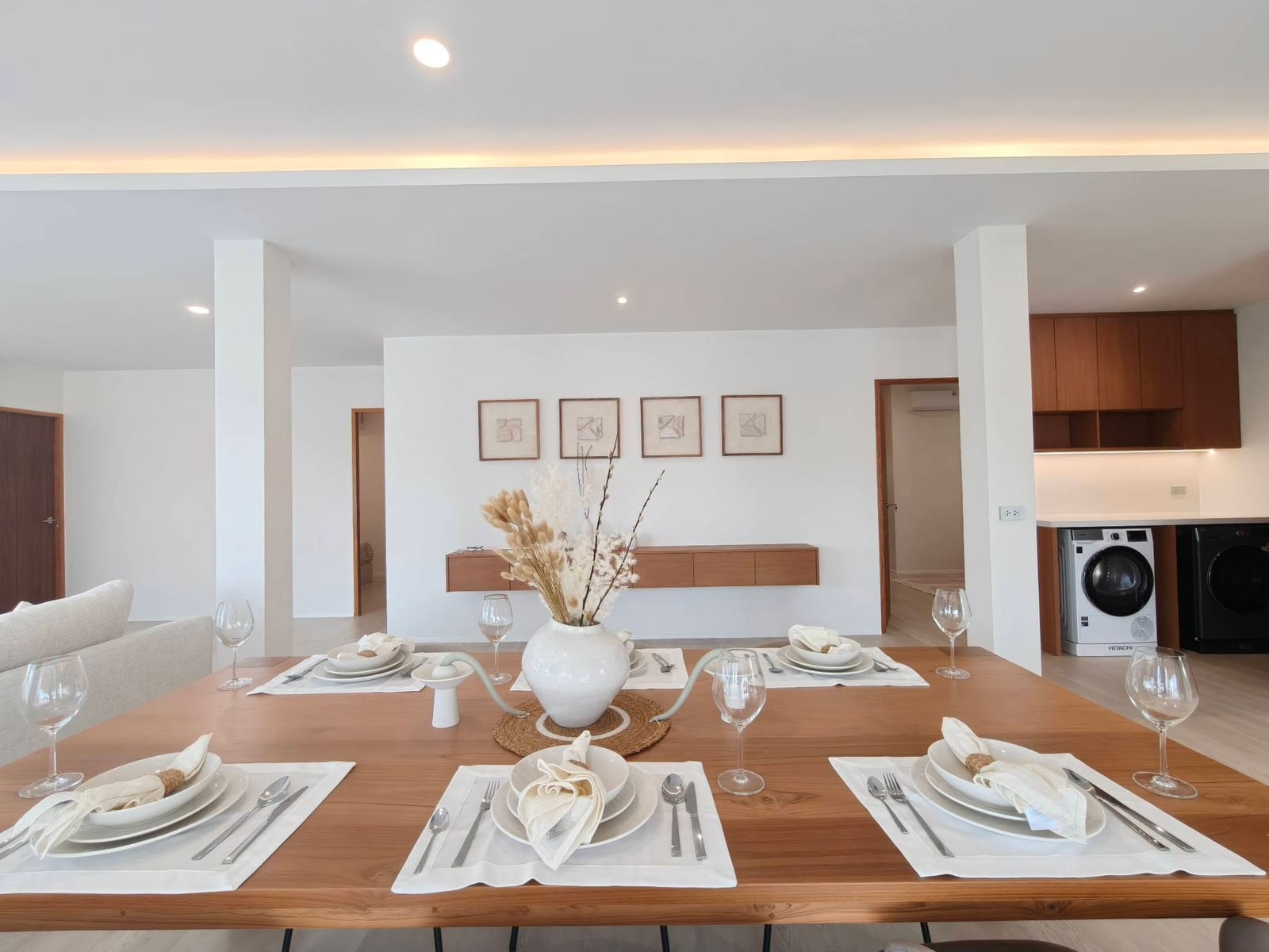 4-Bedroom Villa for Rent in Thalang, Phuket — interior view