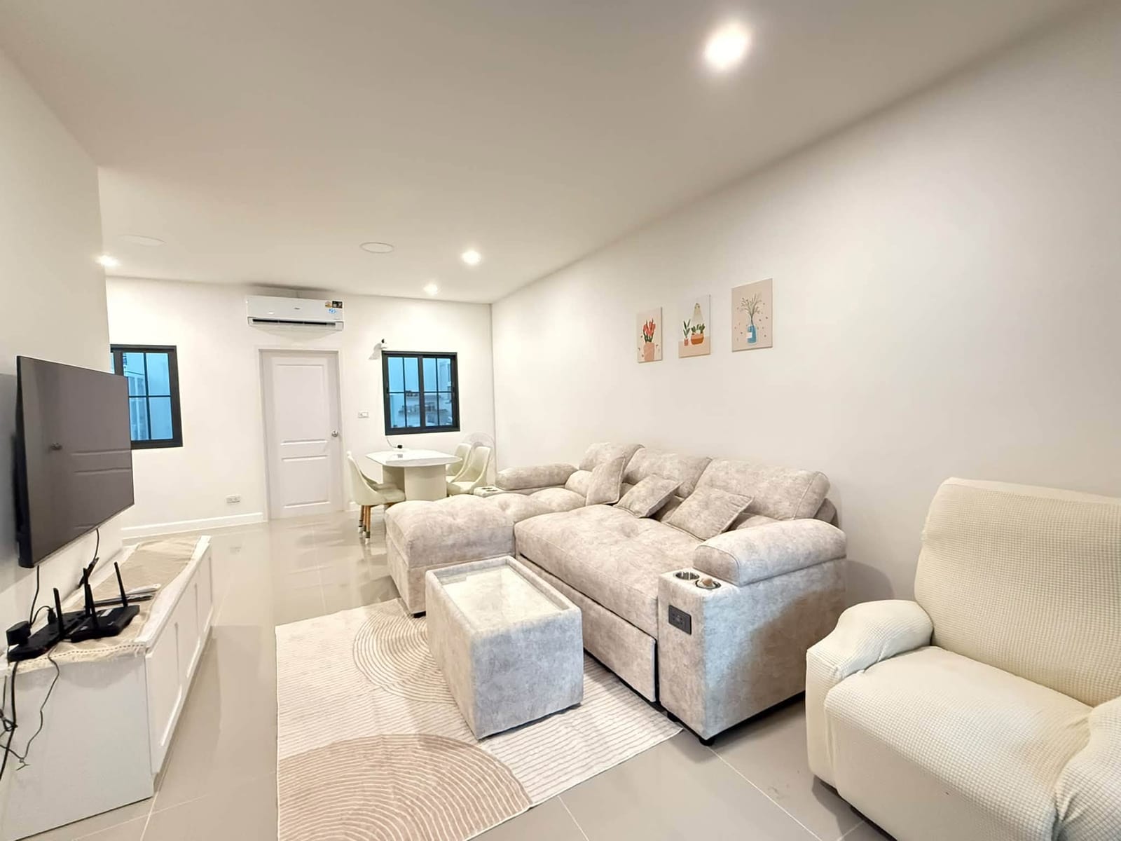 3-Bedroom Townhouse for Rent in Thalang, Phuket — interior view