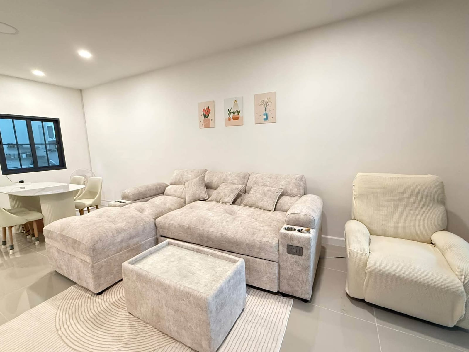 3-Bedroom Townhouse for Rent in Thalang, Phuket — interior view