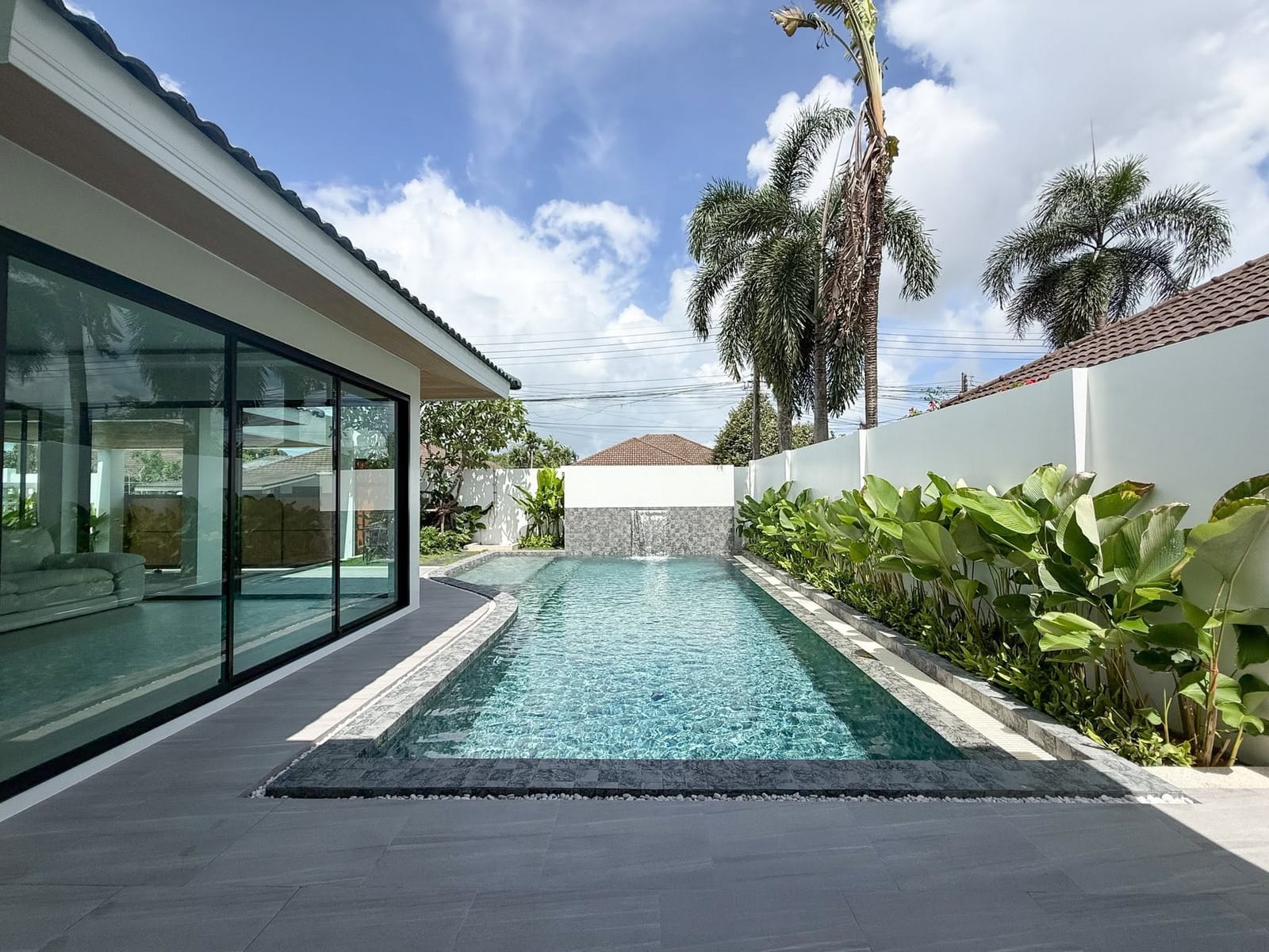 Modern Pool Villa — Neramit 5, Anusawari