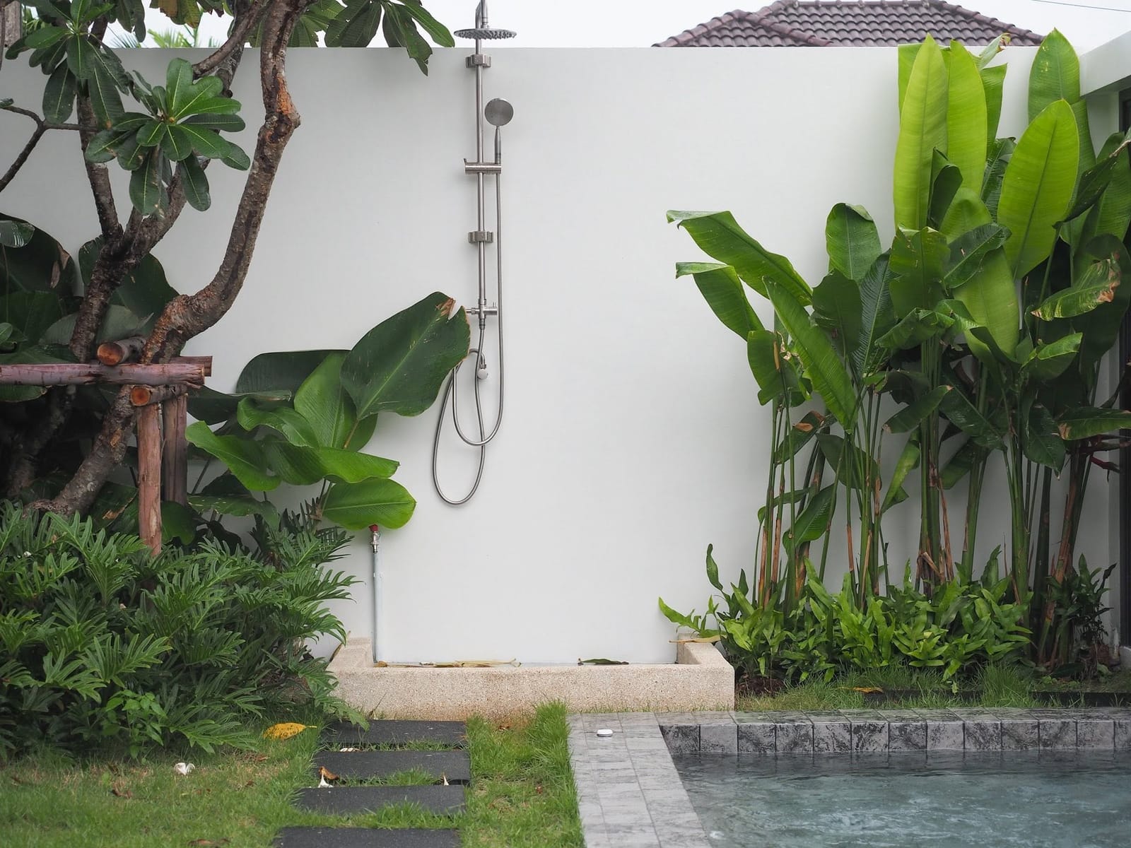 Modern Pool Villa — Neramit 5, Anusawari