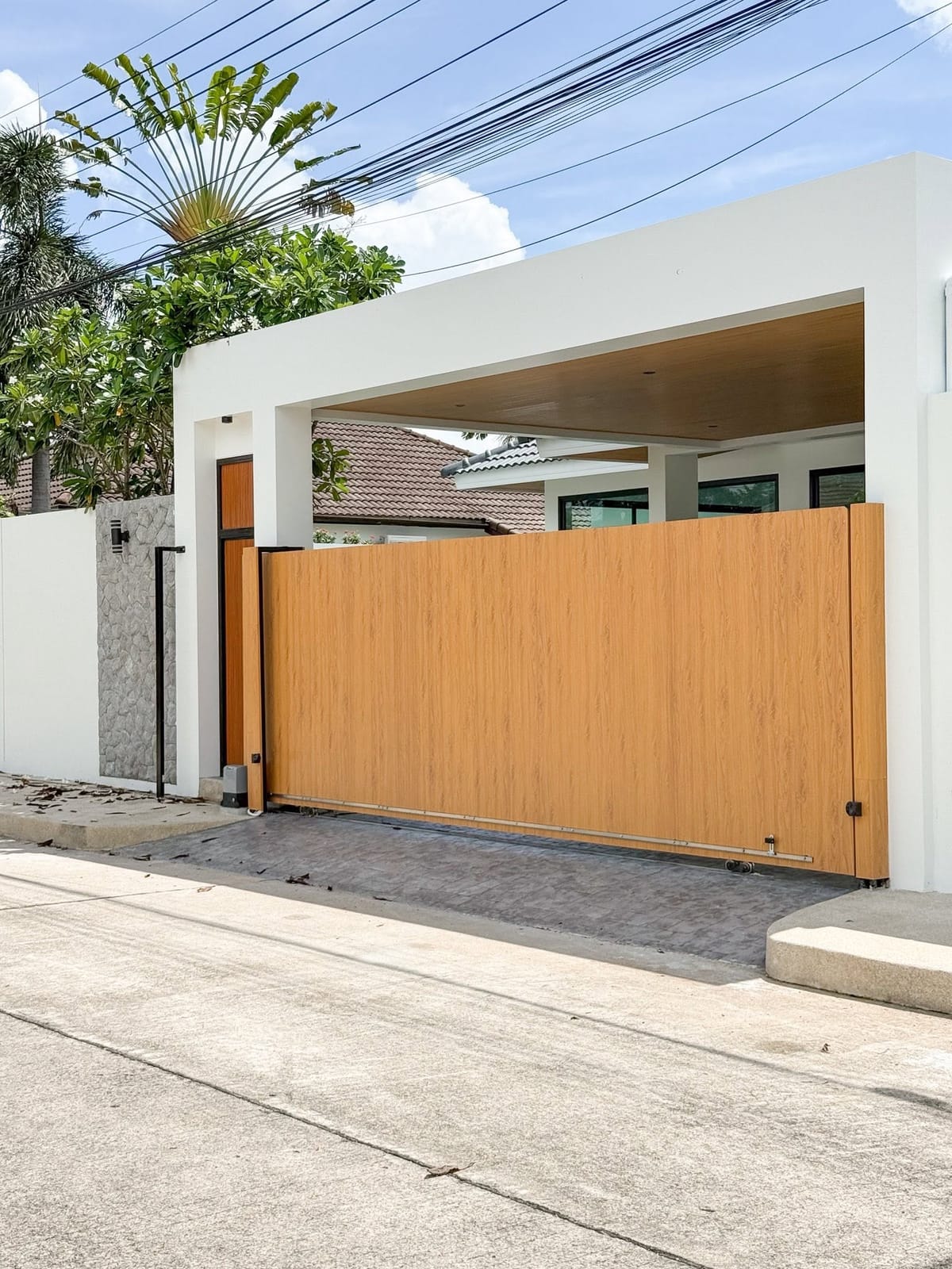 Modern Pool Villa — Neramit 5, Anusawari