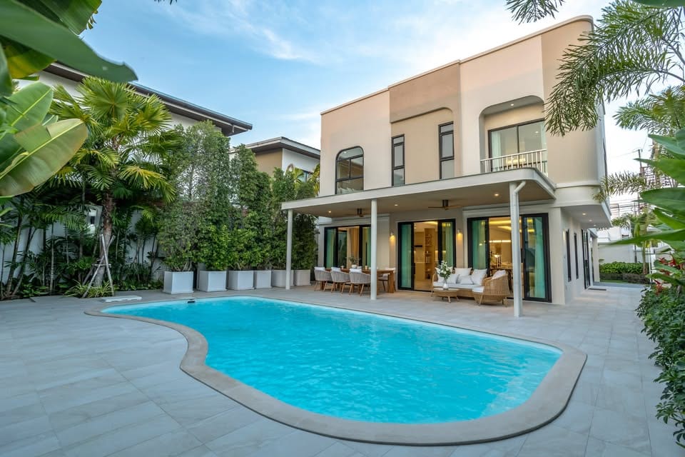 Modern Pool Villa in a Gated Community — Thalang 11