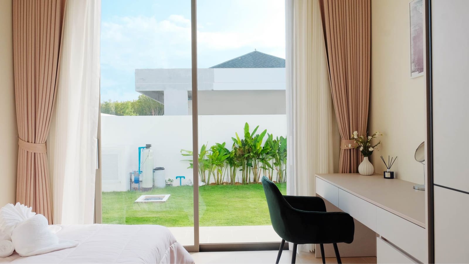 Family Pool Villa Opposite UWC International School — Thalang 27