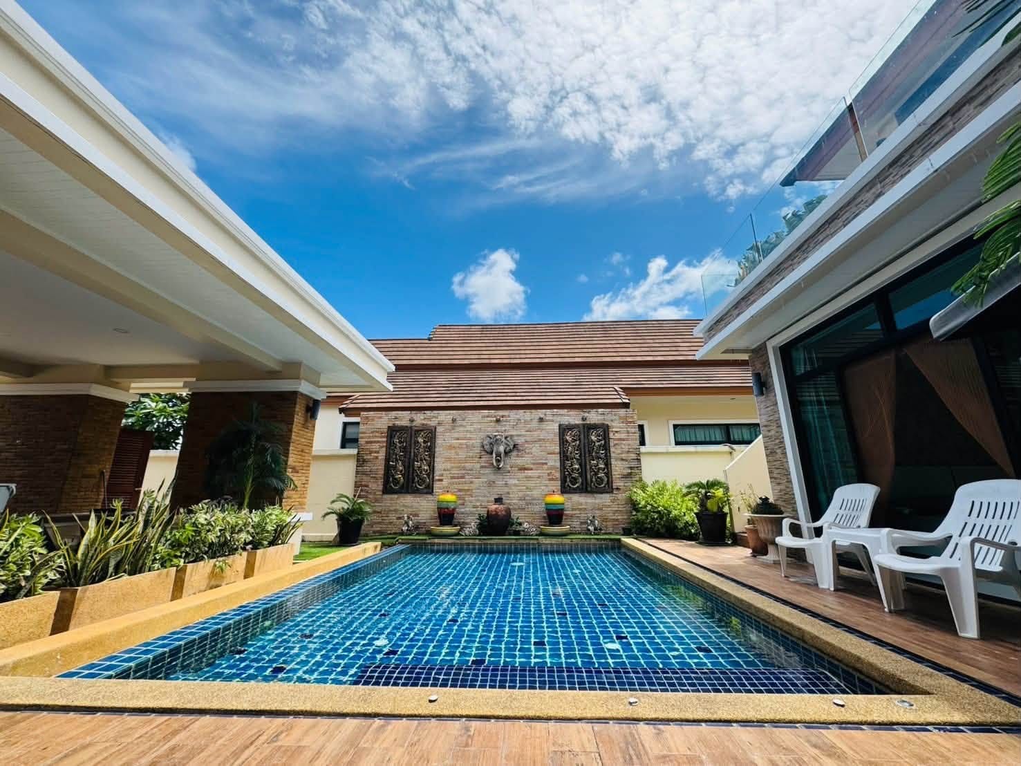 Thai-Style Pool Villa — Thalang