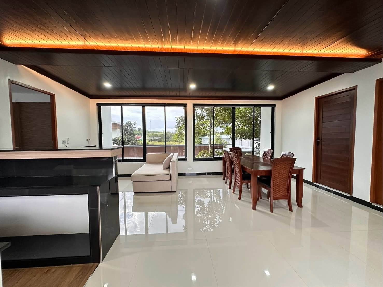 3-Bedroom Villa for Rent in Thalang, Phuket — interior view
