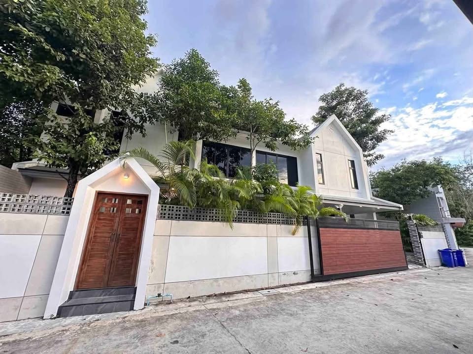 3-Bedroom Villa for Rent in Thalang, Phuket — exterior view