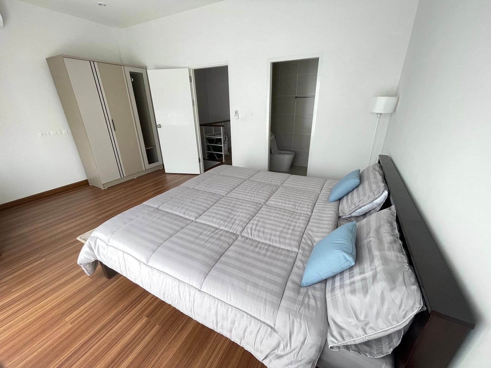 Ready-to-Move-In 3-Bedroom Townhouse at Supalai Primo Anusawari 13