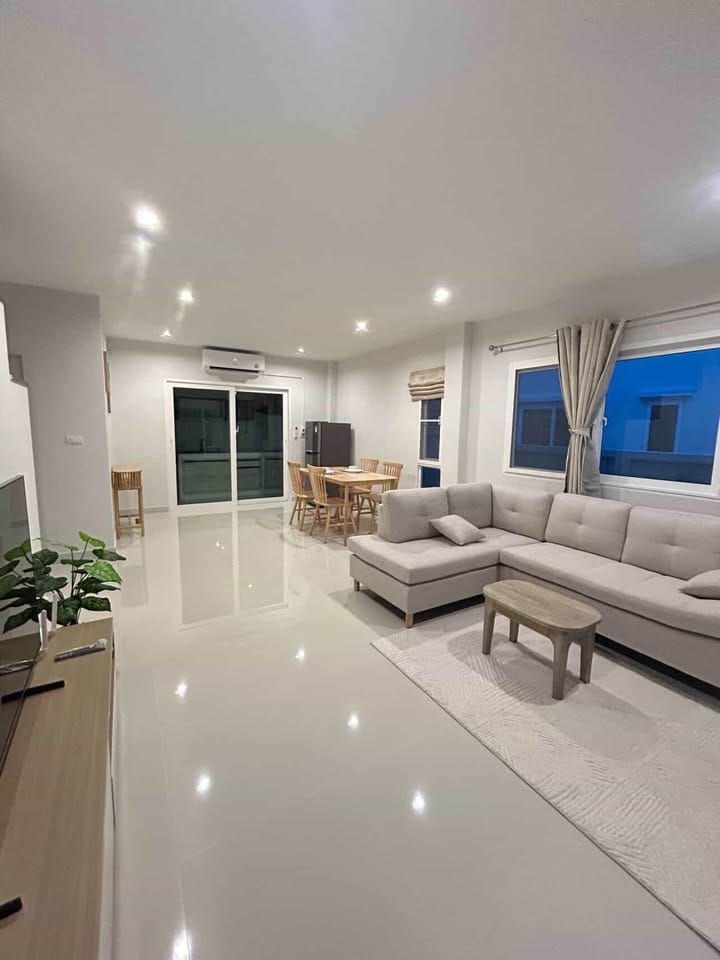 Fully Furnished 3-Bedroom House at Supalai Primo Anusawari 14
